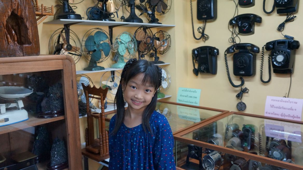 Millions of old stuffs at Suksasom Museum (as your choice)