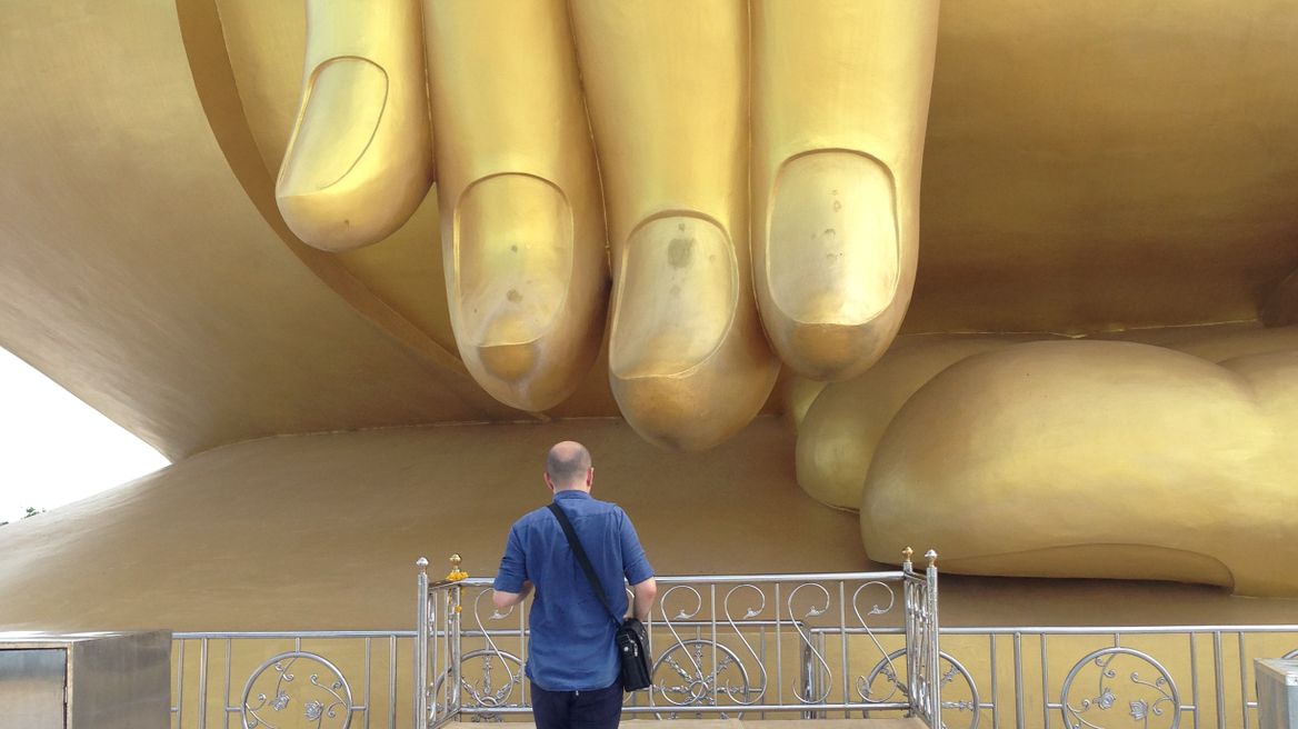 Buddha in wat Muang 