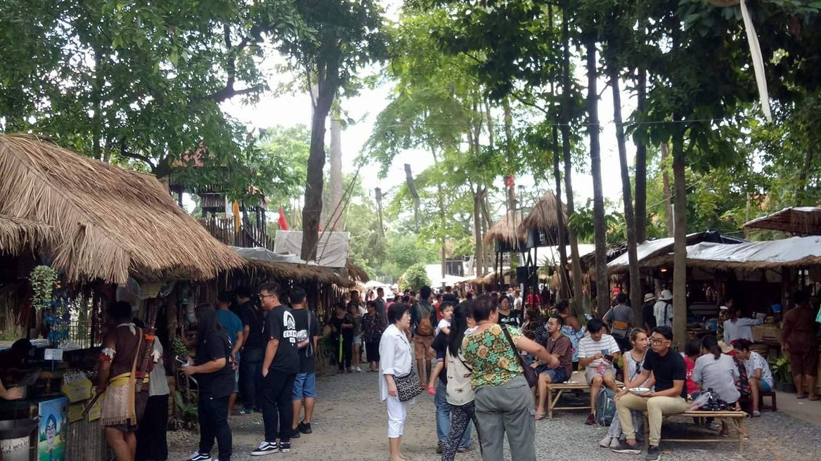 Bangrachan, Sing Buri Retro Market (In this market you can wear Traditional Thai Coustume and shopping here)
