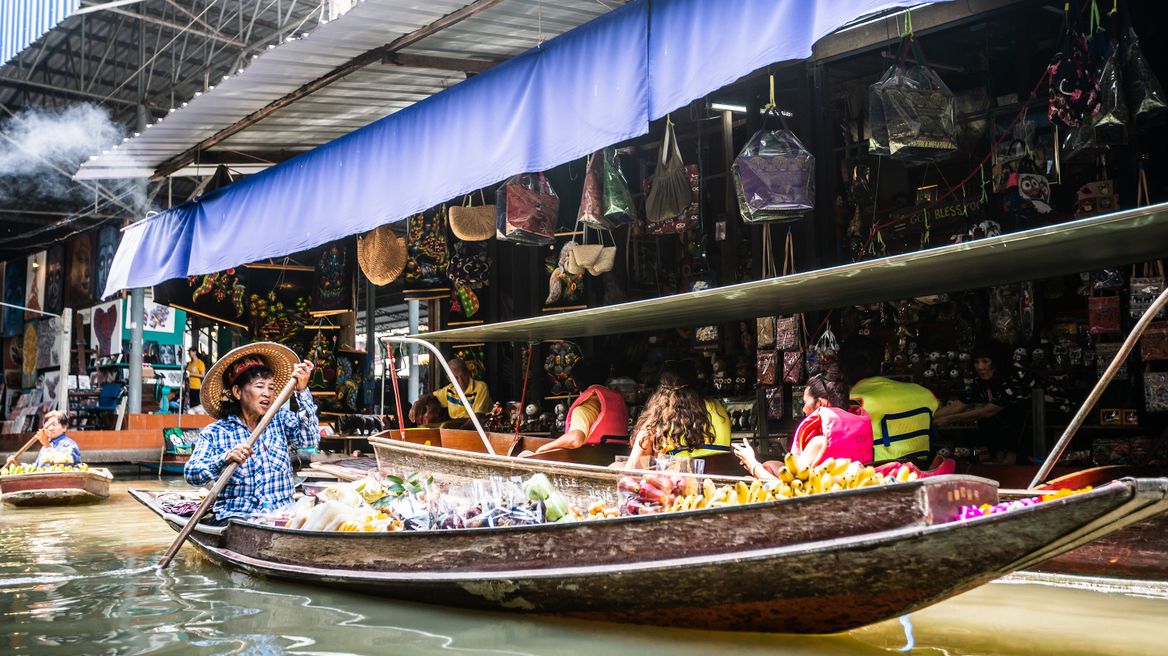 floating market vibe