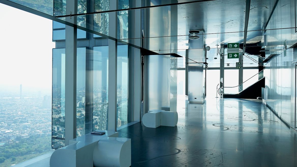 74th FloorObservation Desk