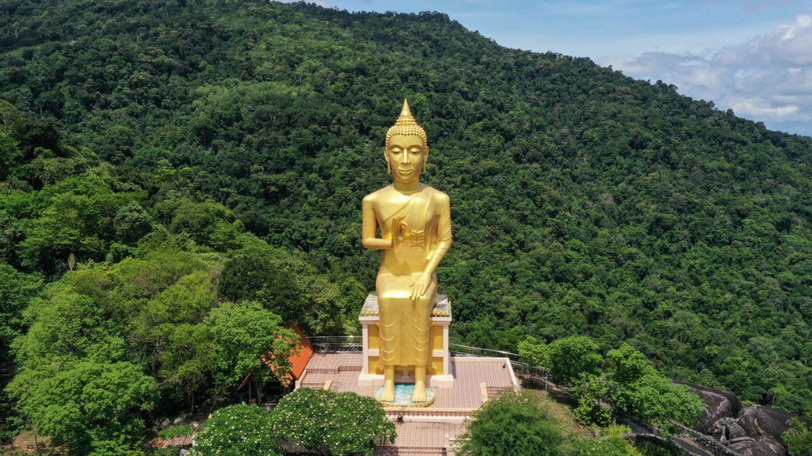 สักการะ พระพุทธมหามุนินทโลกนาถ