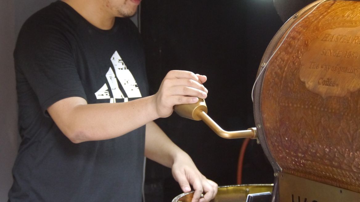 Meet a Roaster, a key man to every cup