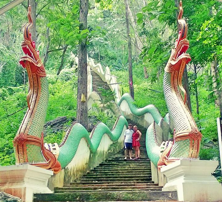 Bua Tong Cave...200 staircases waiting for you^^