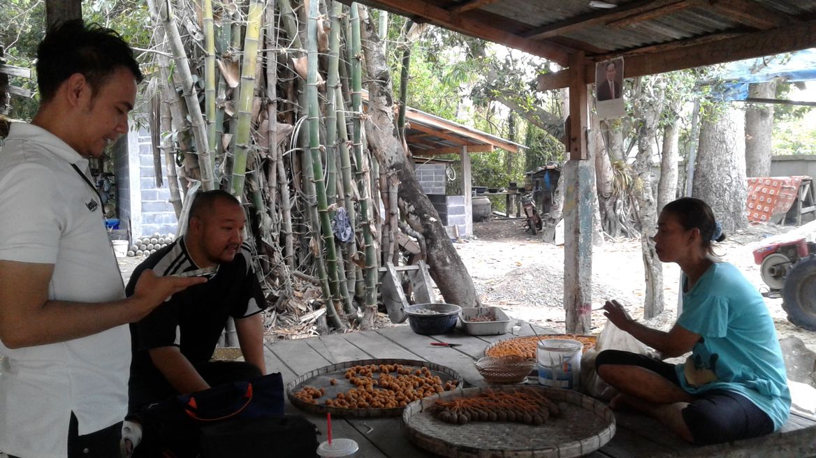 Pa -Ao Brass ware village