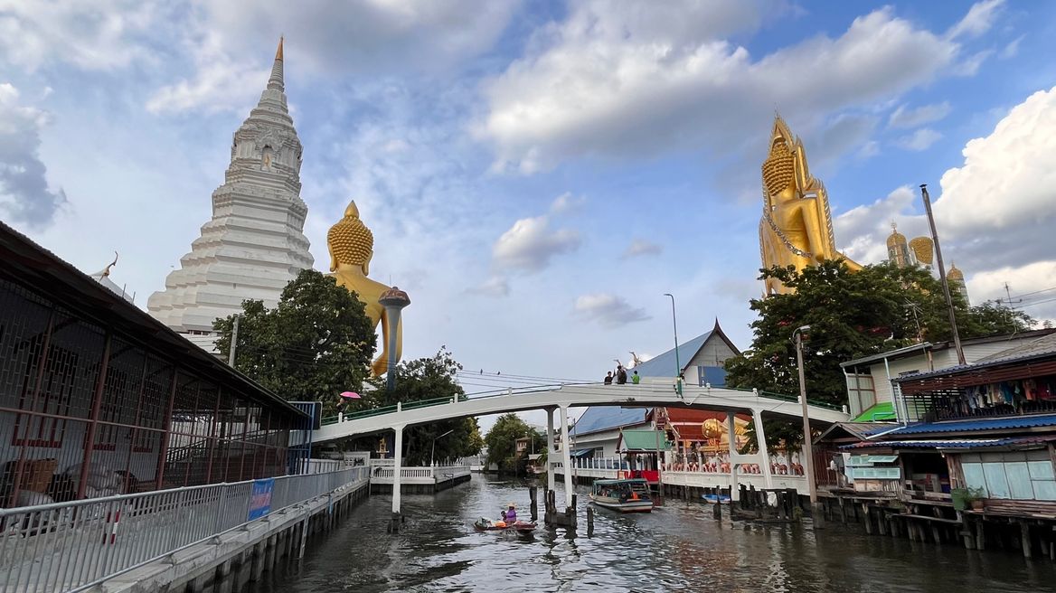 Wat Khun Chan and Wat Paknam