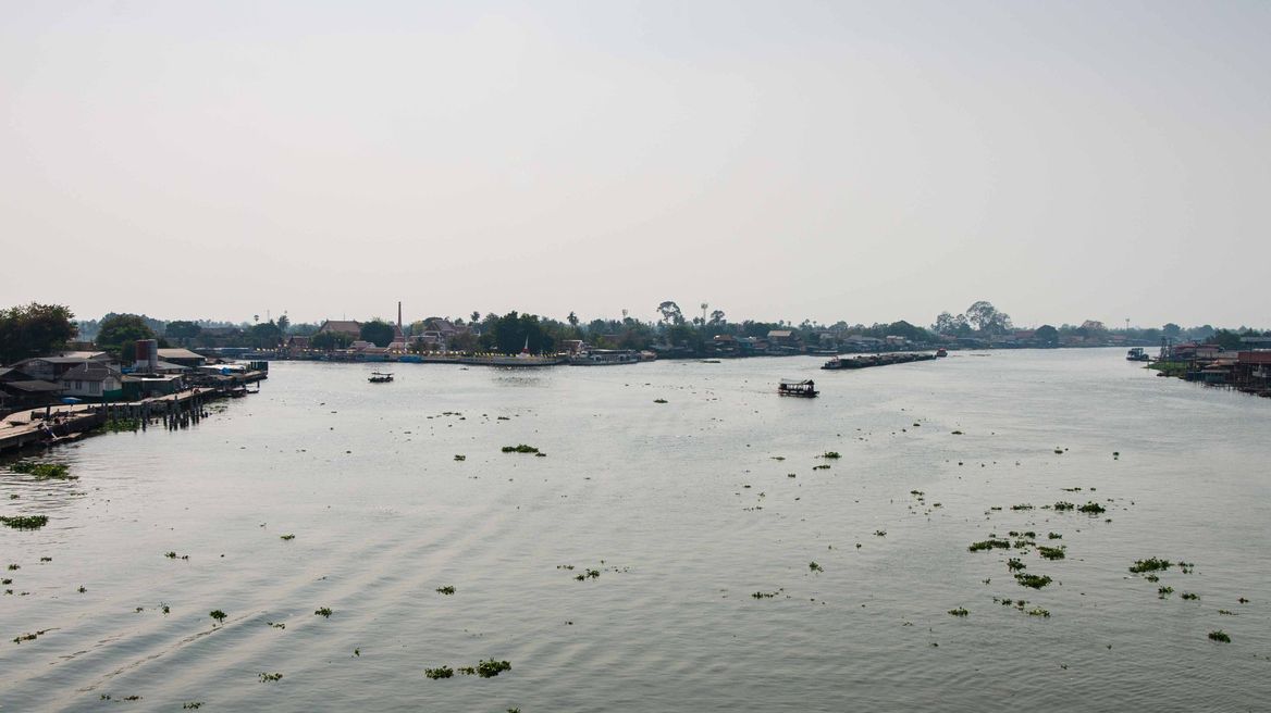 The waterway around Koh Kret