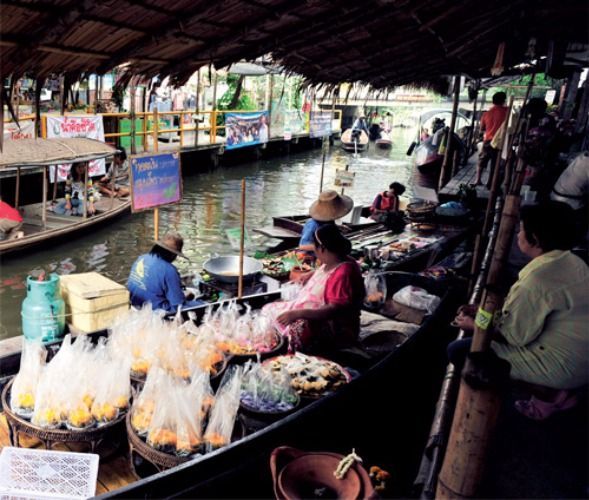 Khlong Lat Mayom Floating Market