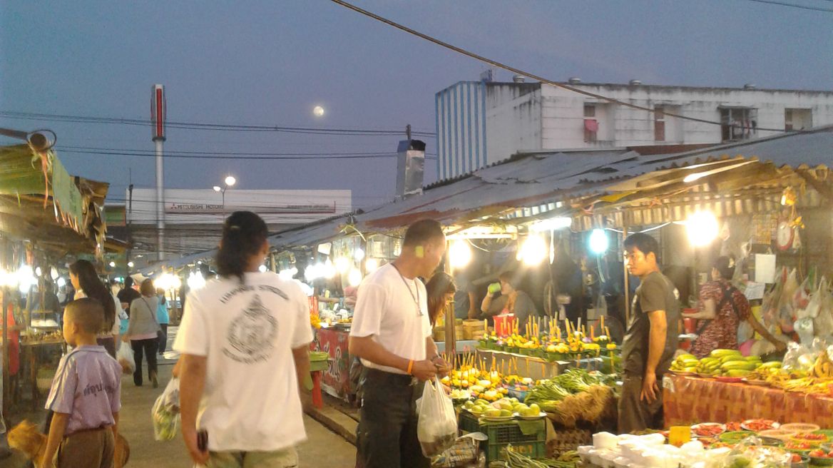 Food shopping in the evening