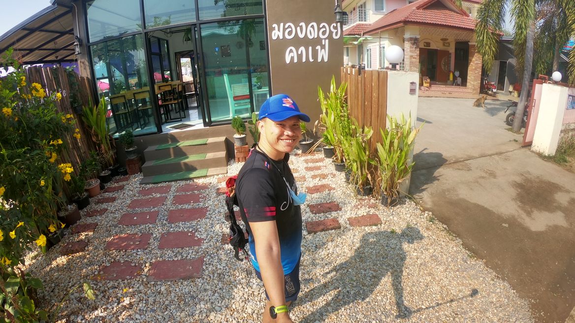 Mong-Doi Cafe 