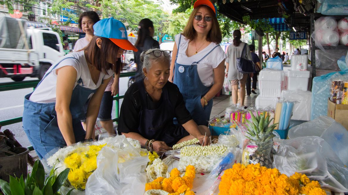 Thai garland