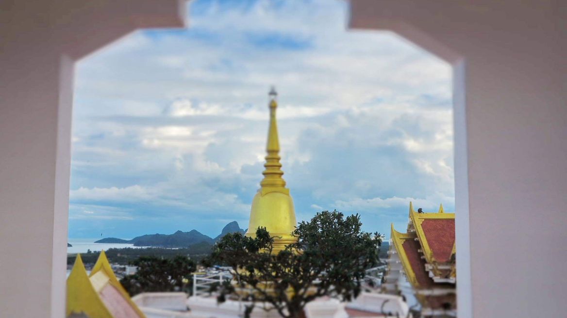 Temple on mountain at "Chong kra jok" mountain.