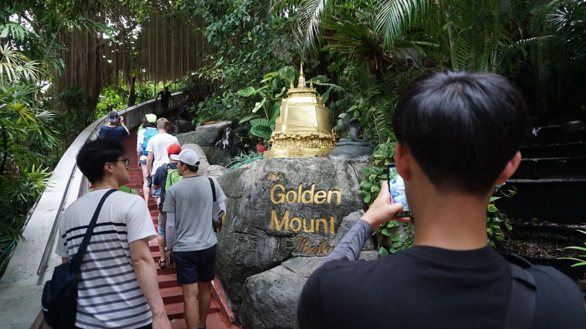 Golden Mountain is only one mountain in Bangkok. The golden pagoda is located on top of the mountain.