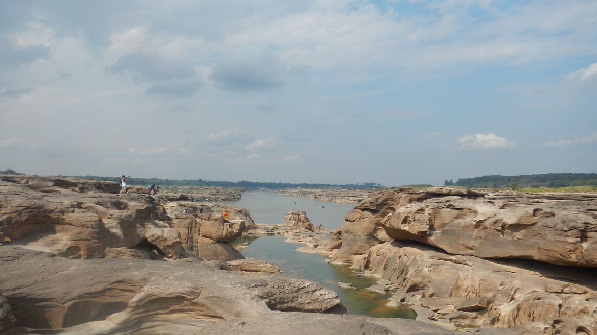 Sam Pan Bok