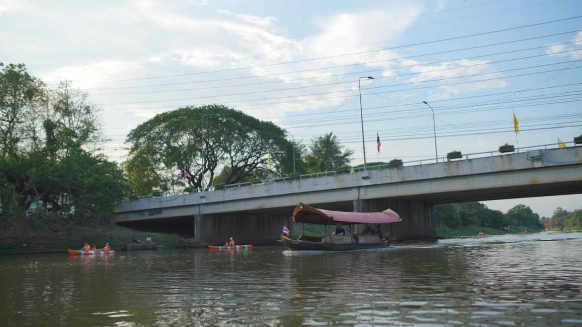 Kayaking under 3-4 big main bridges