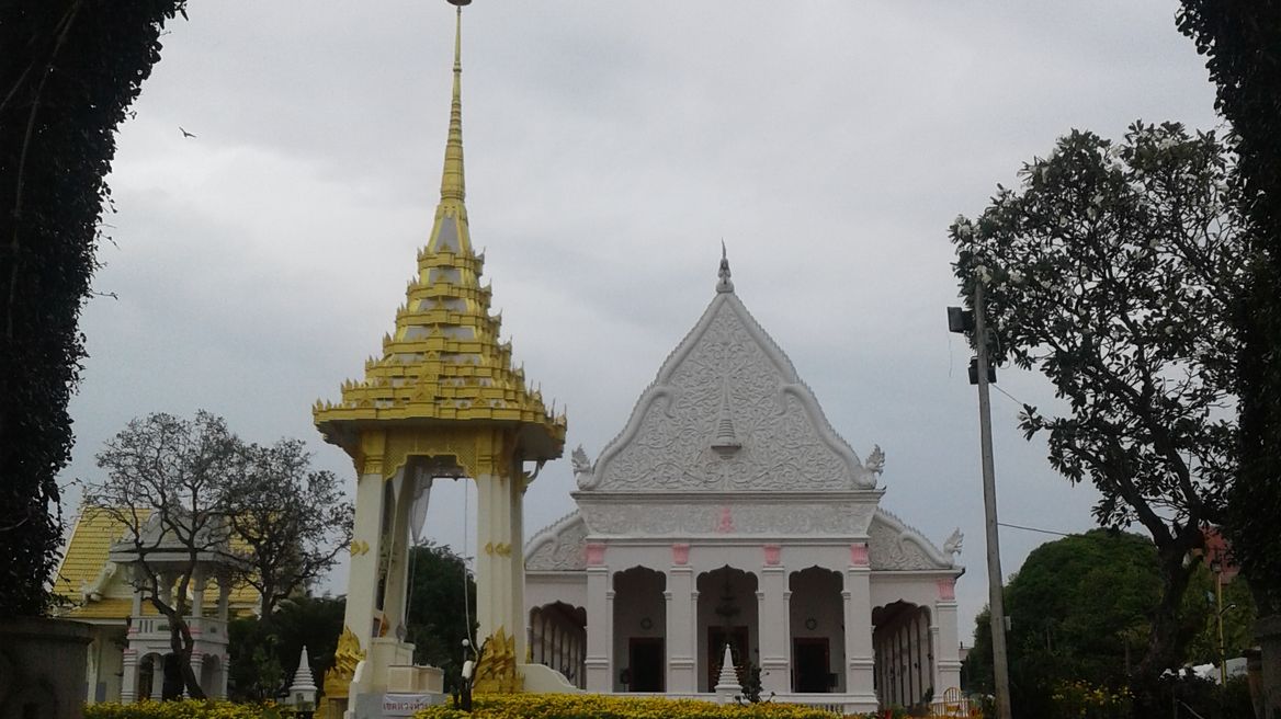 Wat Supat