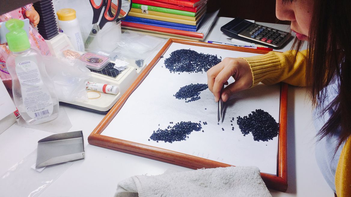 Dividing for the best gem stones.