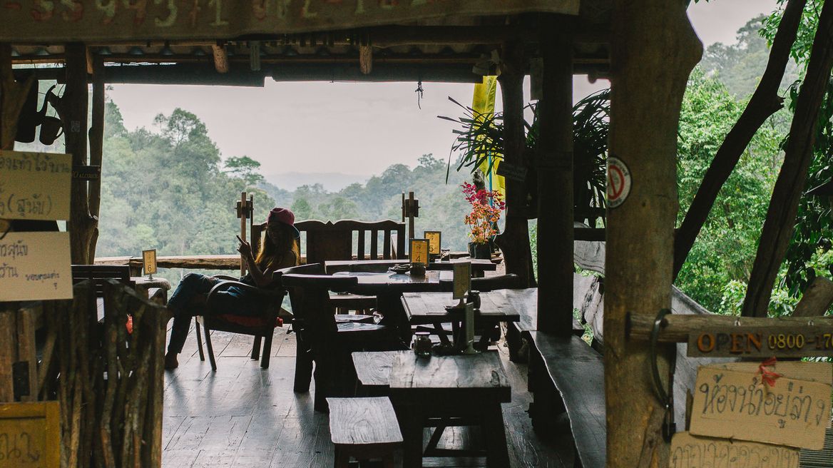 Chom Nok- Chom Mai Coffee shop