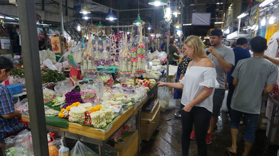 Flower market is a big wholesale market in Bangkok and open 24 hours.