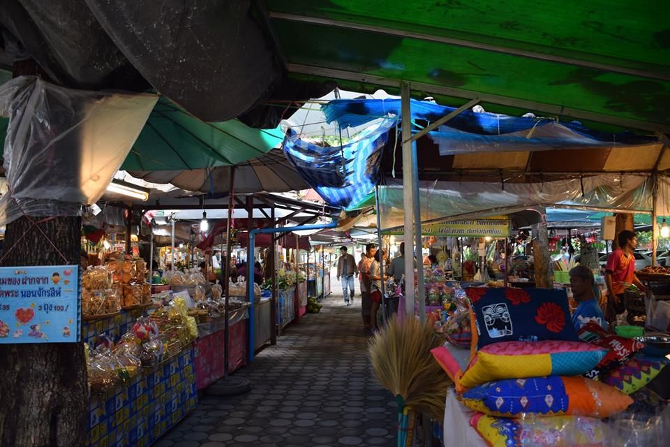 Local Market near Wat Phra Non Chaksri