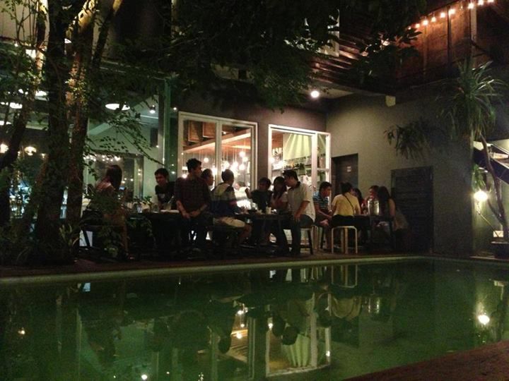 cafe after dinner