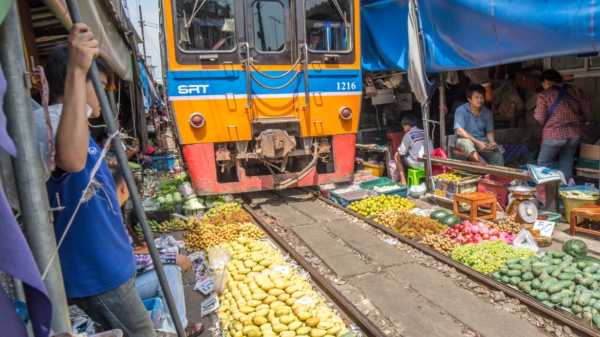 Umbrella railway market
