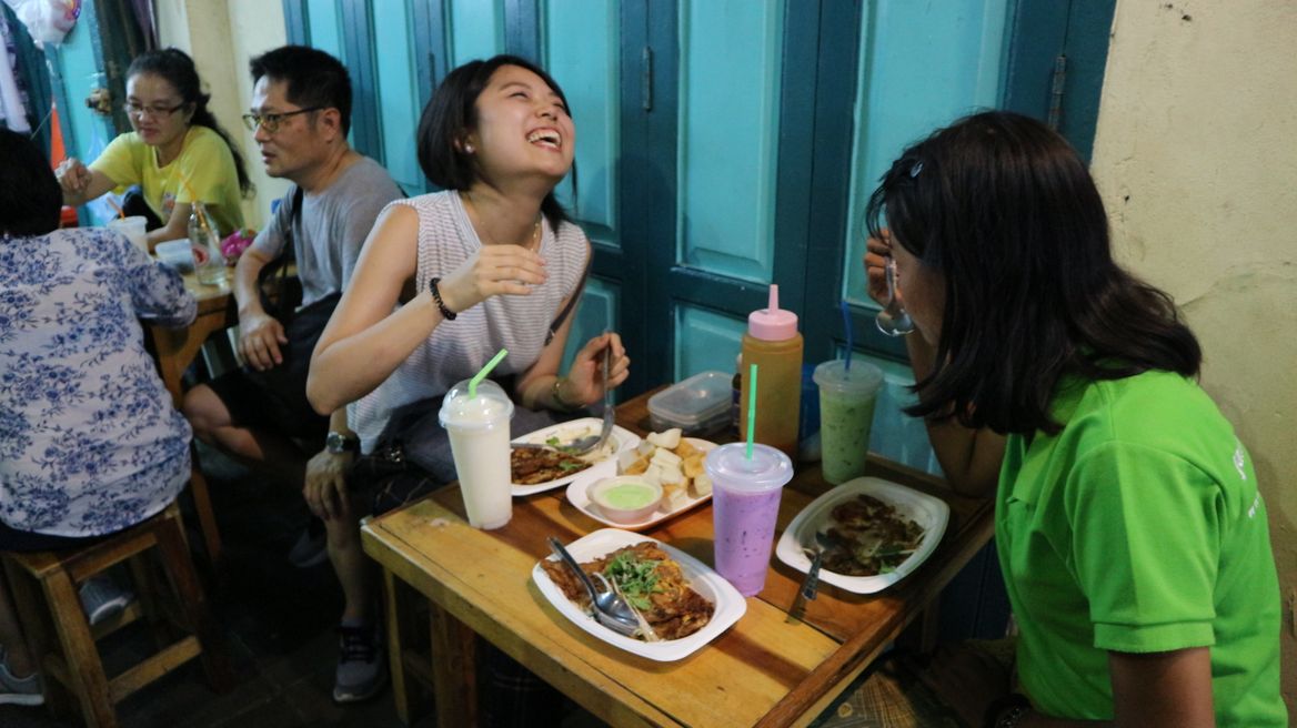 Enjoy street food like a local