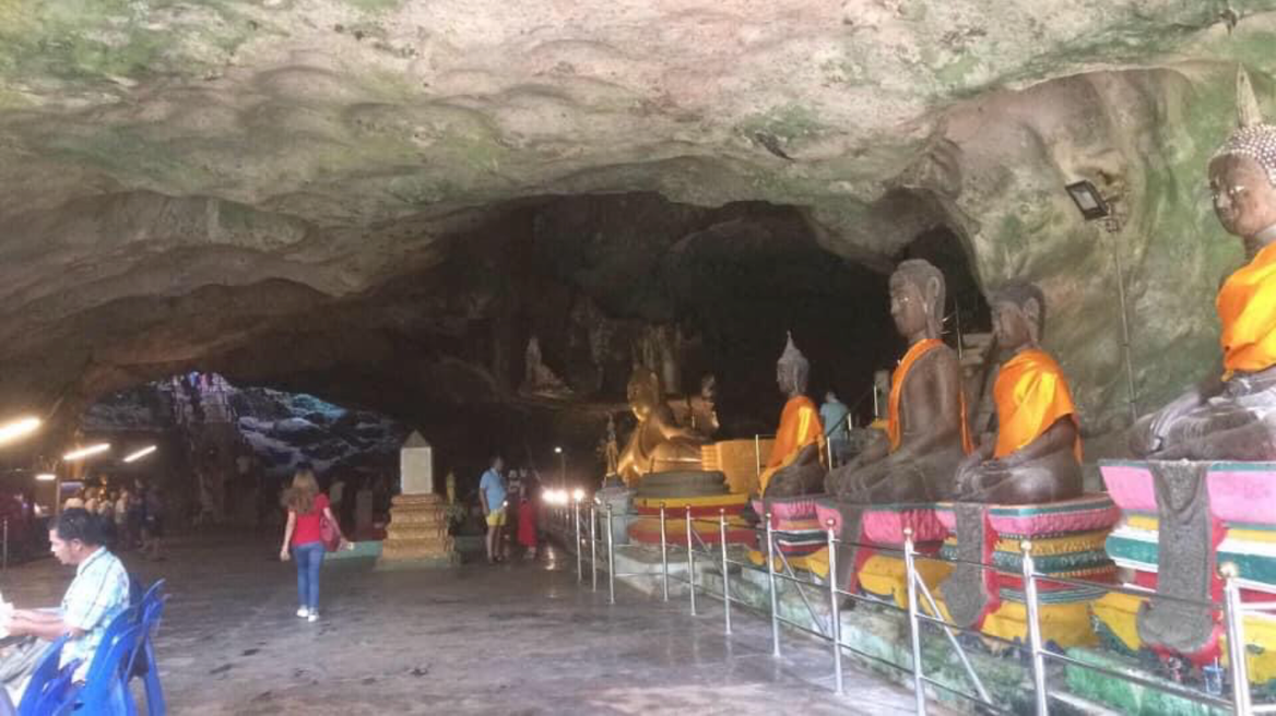 Budha statue in the cave