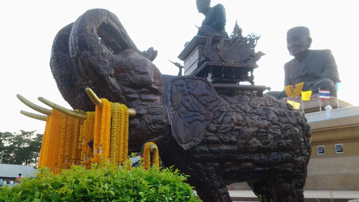 Huay Mongkol Temple 3