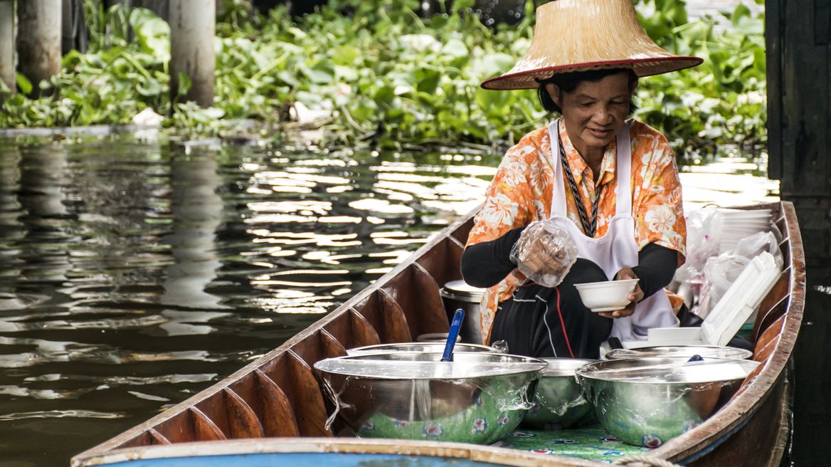 See the vendor on the boat