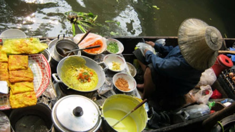 Khlong Lat Mayom Floating Market