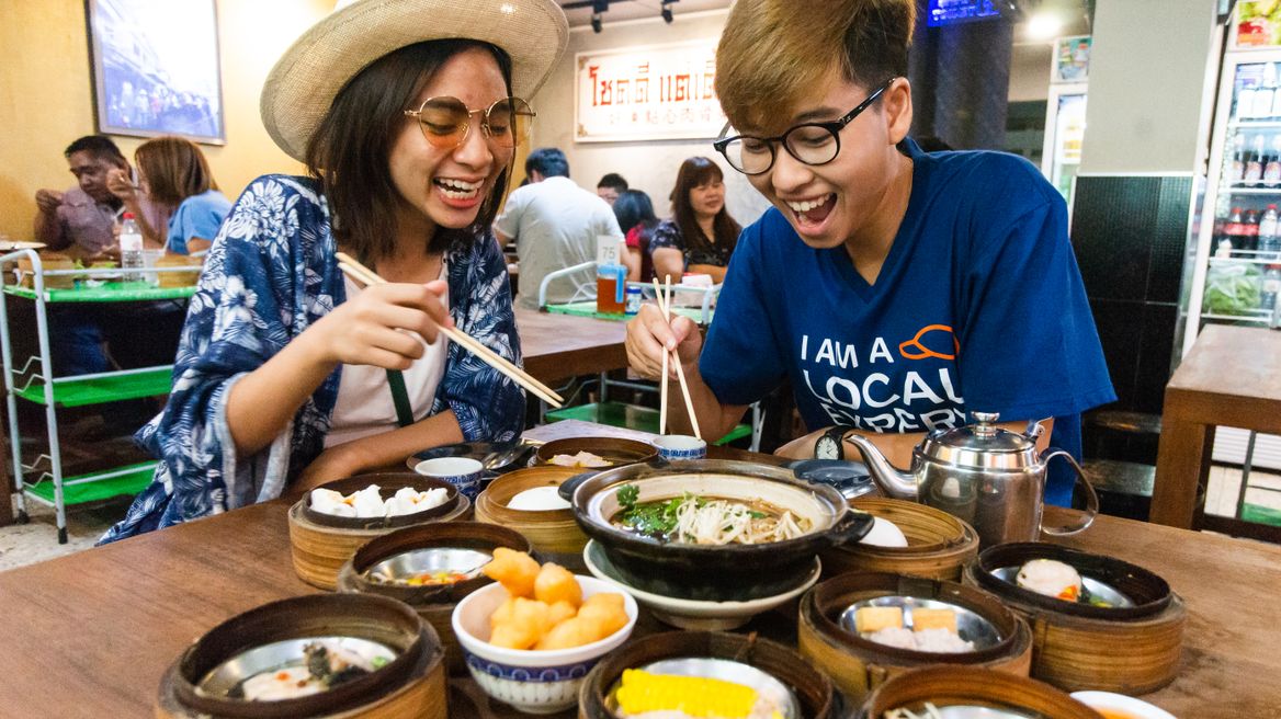 🥢Welcome breakfast at Chok Dee timsom where is the most famous timsom restaurant in Hatyai city. 
