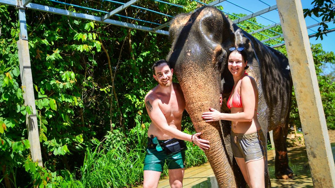 Shower with elephant