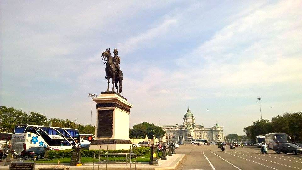 The Royal Plaza