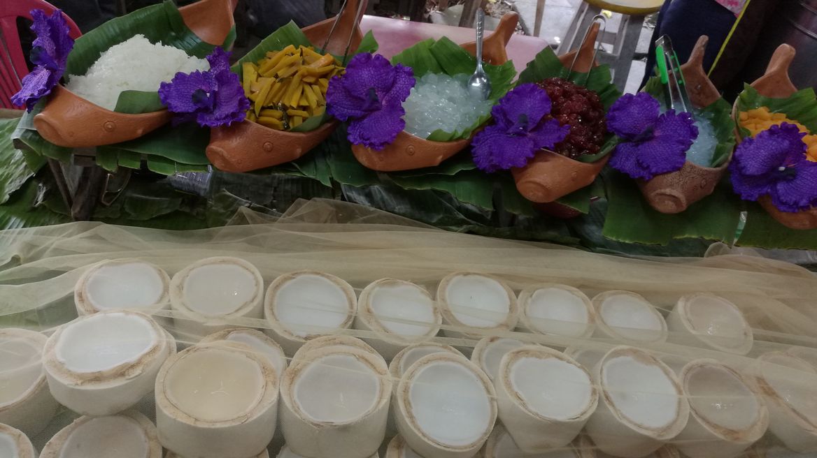 Floating Market on the Weekend