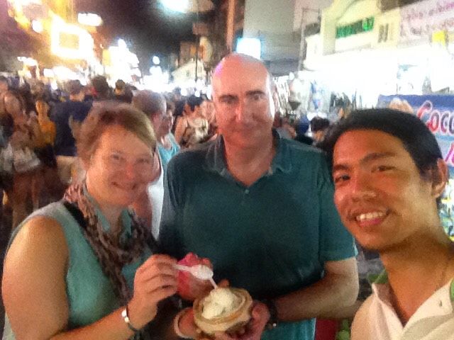 “Khaosan” translates as “milled rice” is the biggest walking street in Thailand.