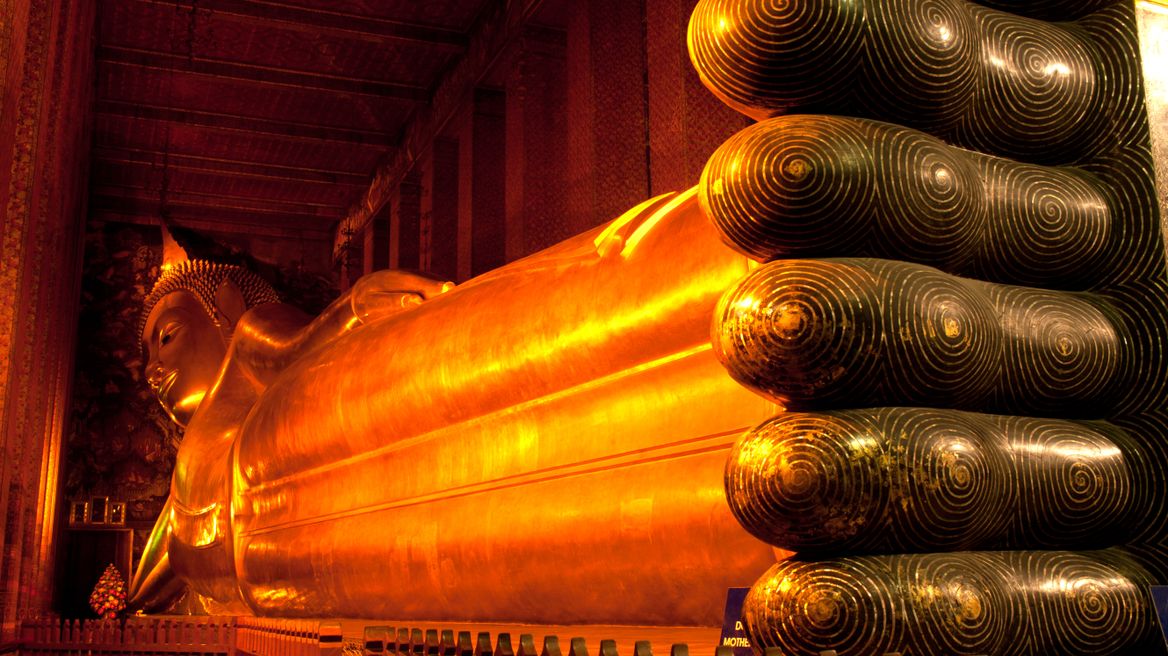 Wat Pho (Temple of the Reclining Buddha)