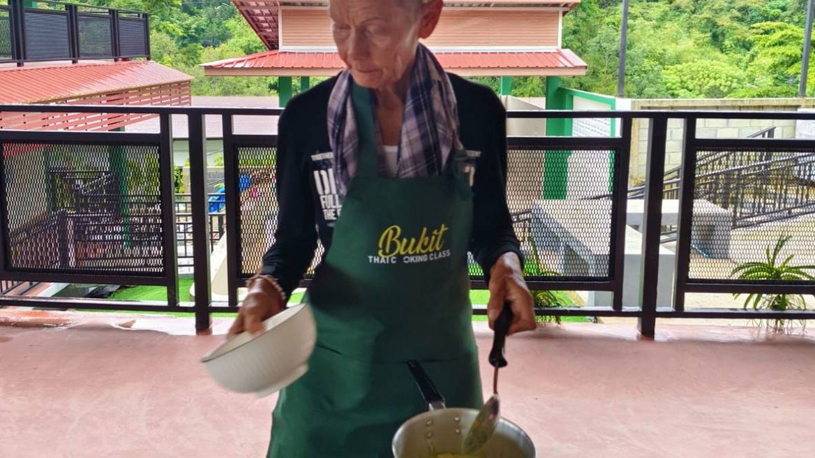 Cooking Thai food