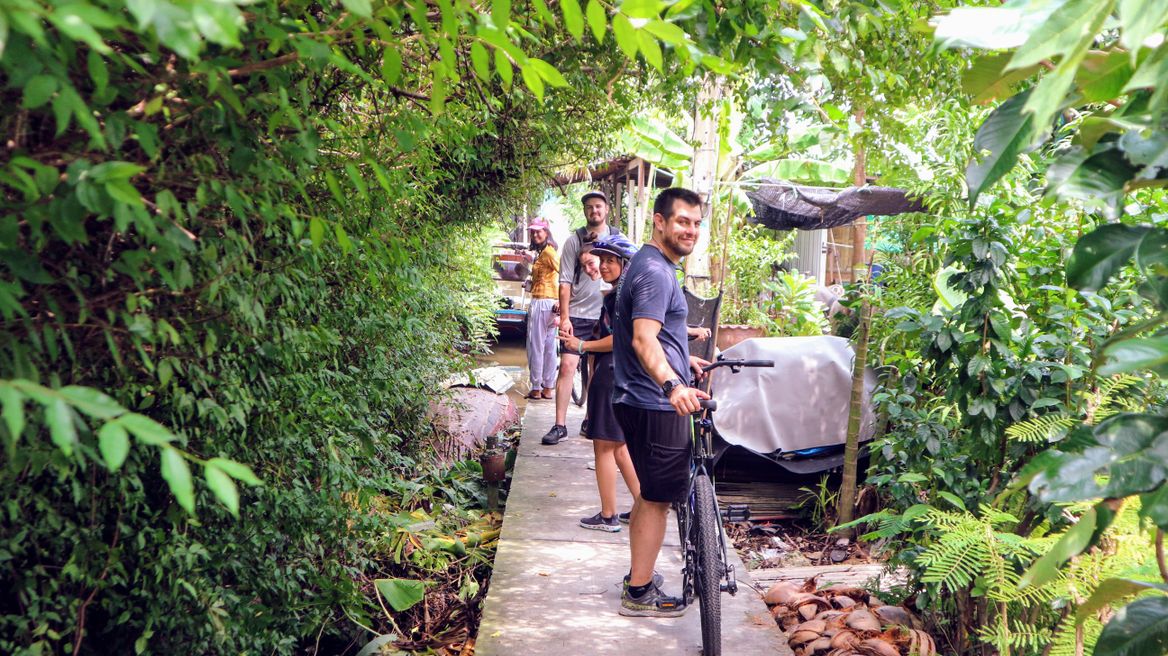 See areas of Bangkok that are still green