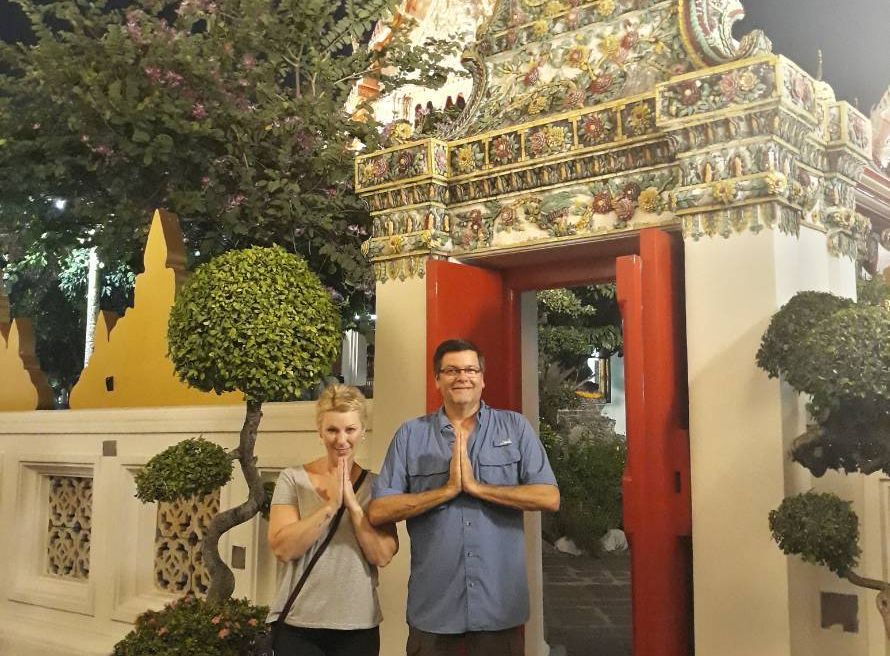 Wat Pho, beautifully lit up at night