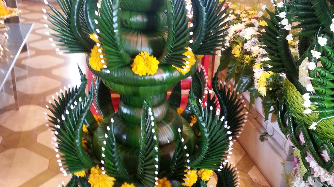 Made from banana leaves, Trimitr Temple