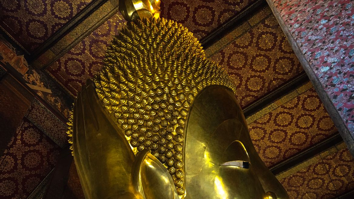 Third in size but first in beauty, this Reclining Buddha image lies in the magnificent hall for centuries, the faith in Buddhism has dated back thousands years. What you will see is one thing, what you will know is another thing. Some philosophy is that simple and one can never deny this. Join our spiritual journey.