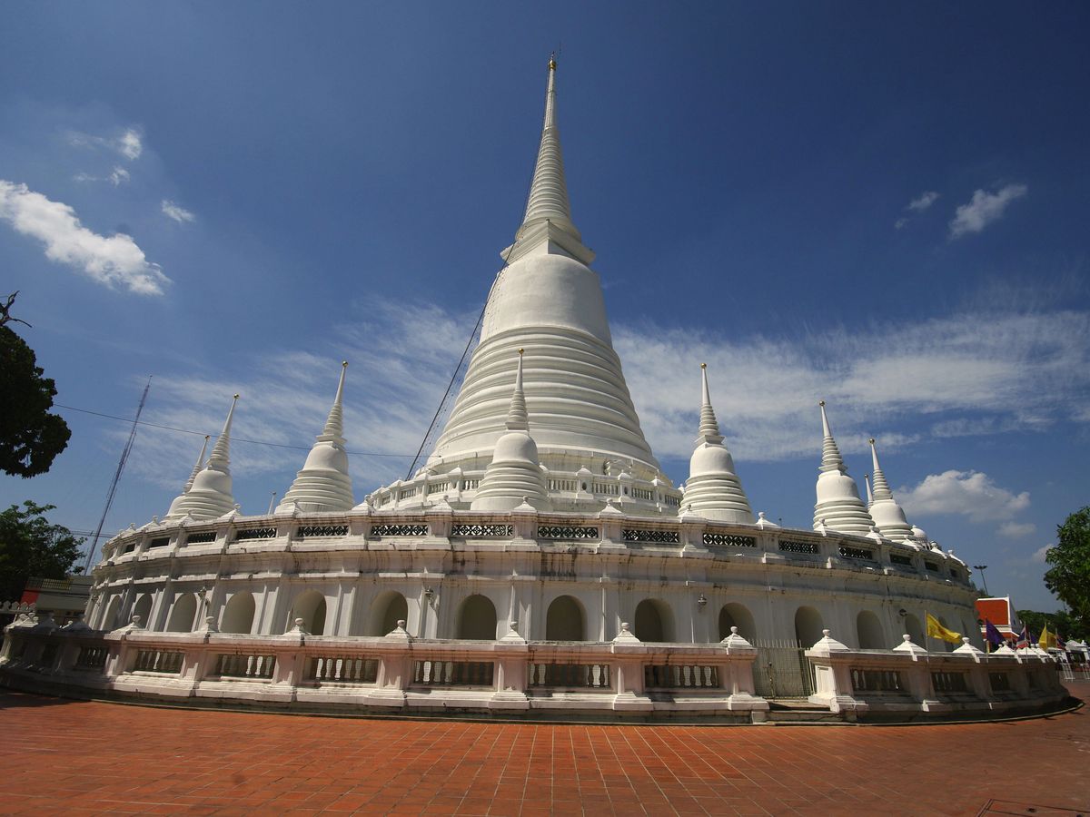wat prayoon bangkok thailand