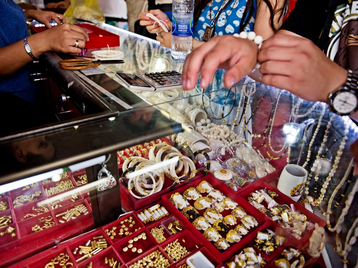 Amulet Market