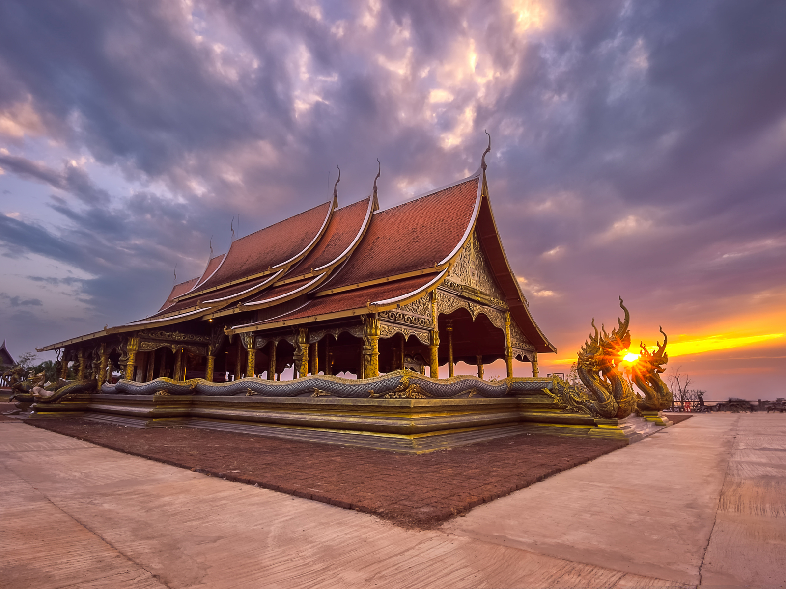 One day in Ubon Ratchathani with Locals