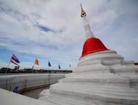 Discover the Unique Local Culture at Koh Kret