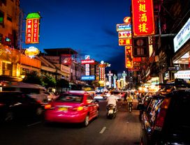 Tuk-Tuk Food Trip: Experience Local Street Food in Bangkok! 