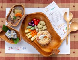 Tour Lopburi Historic Palace, Have Fun with Salted Eggs and Taste Homemade Meal