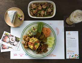Jog and Walk Through Local Dreams: Lampang Old Town and Brunch in Leafy Cafe