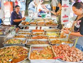 Food Hop Frenzy: Chinatown & Sampeng